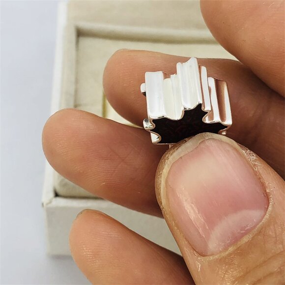 ✨✨ Pandora Canada Red Maple Leaf Charm - Picture 4 of 7